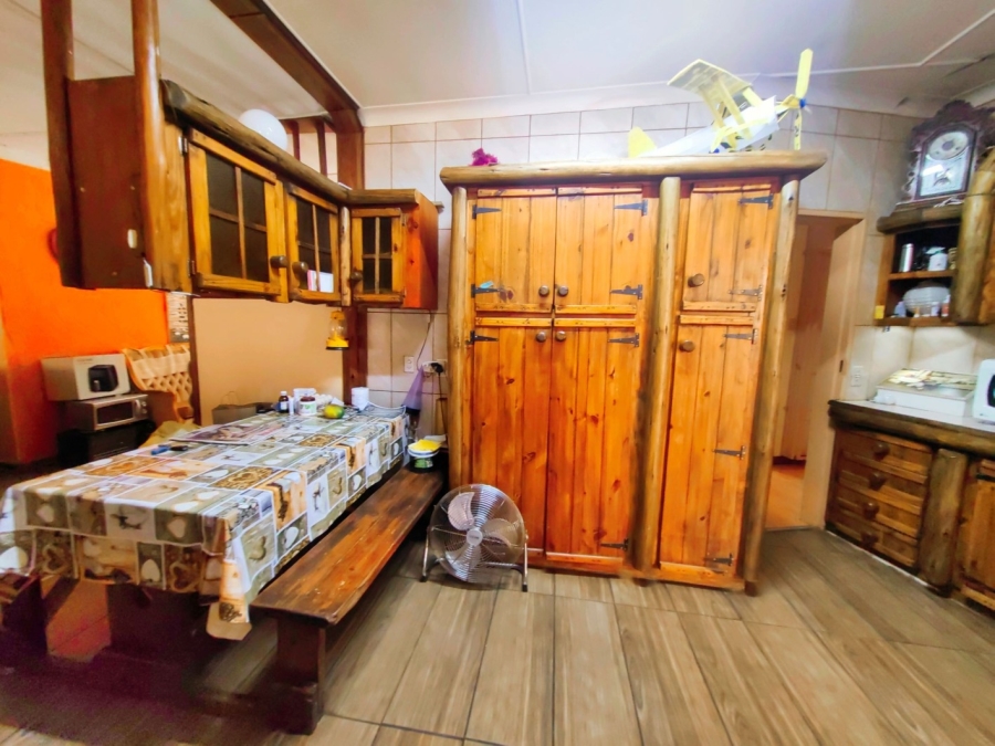 8 Bedroom Property for Sale in Potchefstroom Rural North West